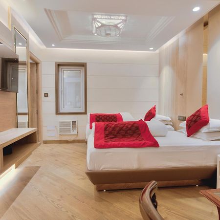 Empire Suites, New Delhi Ngoại thất bức ảnh