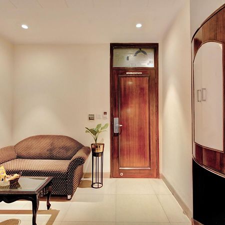 Empire Suites, New Delhi Ngoại thất bức ảnh
