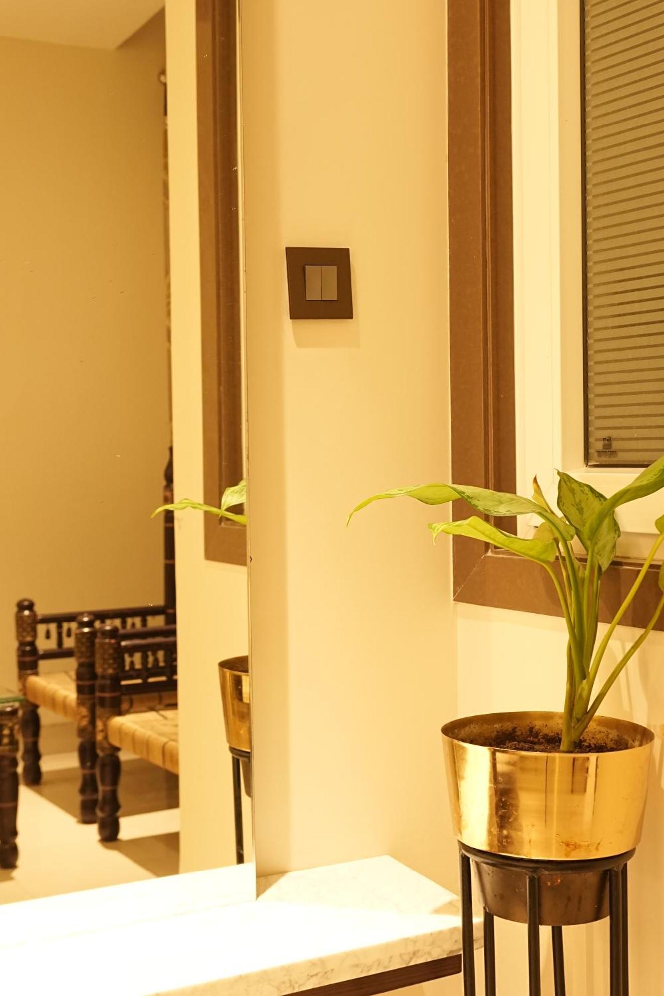 Empire Suites, New Delhi Ngoại thất bức ảnh