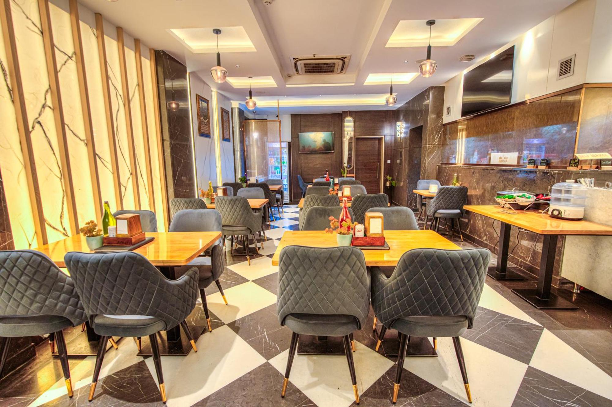 Empire Suites, New Delhi Ngoại thất bức ảnh