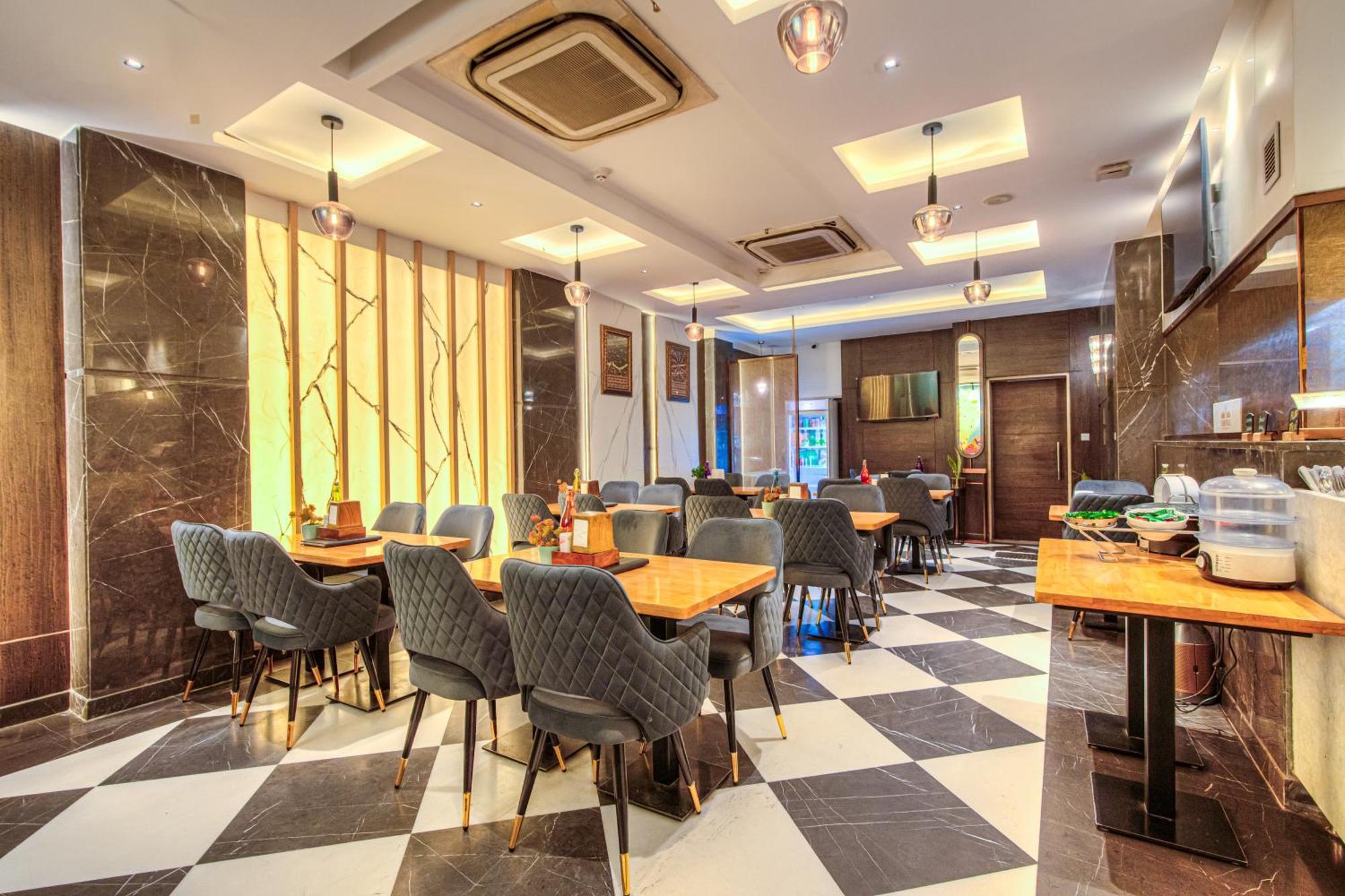 Empire Suites, New Delhi Ngoại thất bức ảnh