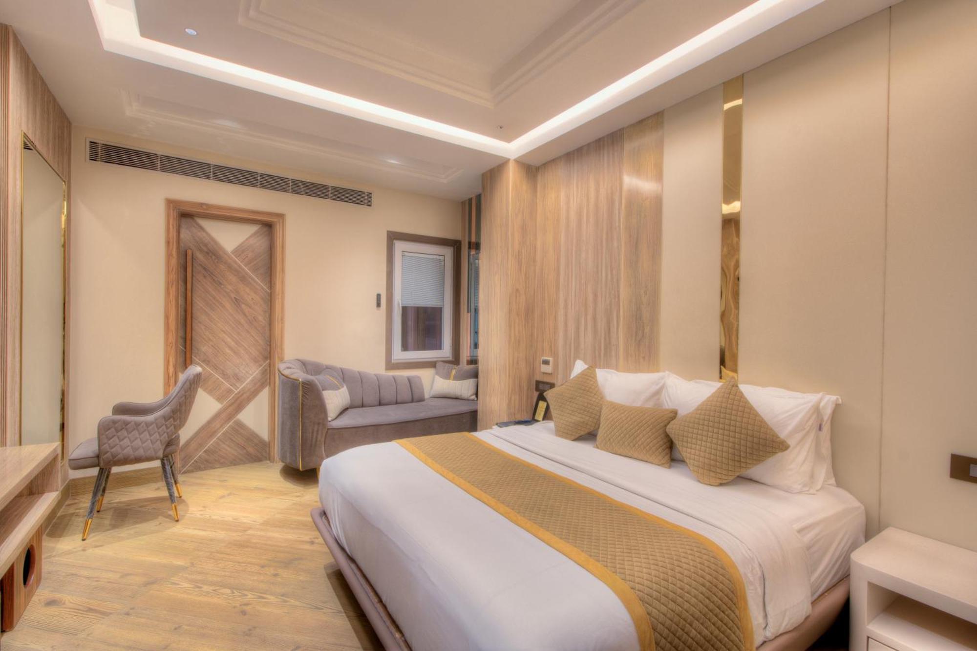 Empire Suites, New Delhi Ngoại thất bức ảnh
