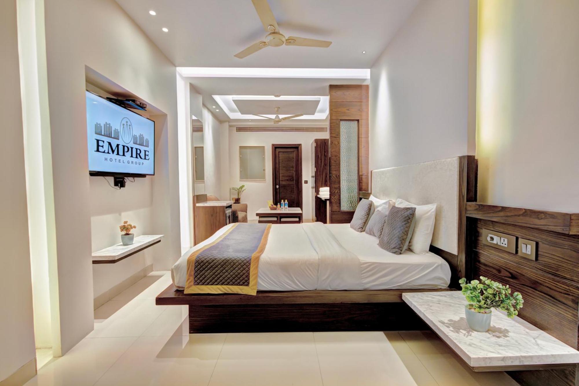 Empire Suites, New Delhi Ngoại thất bức ảnh