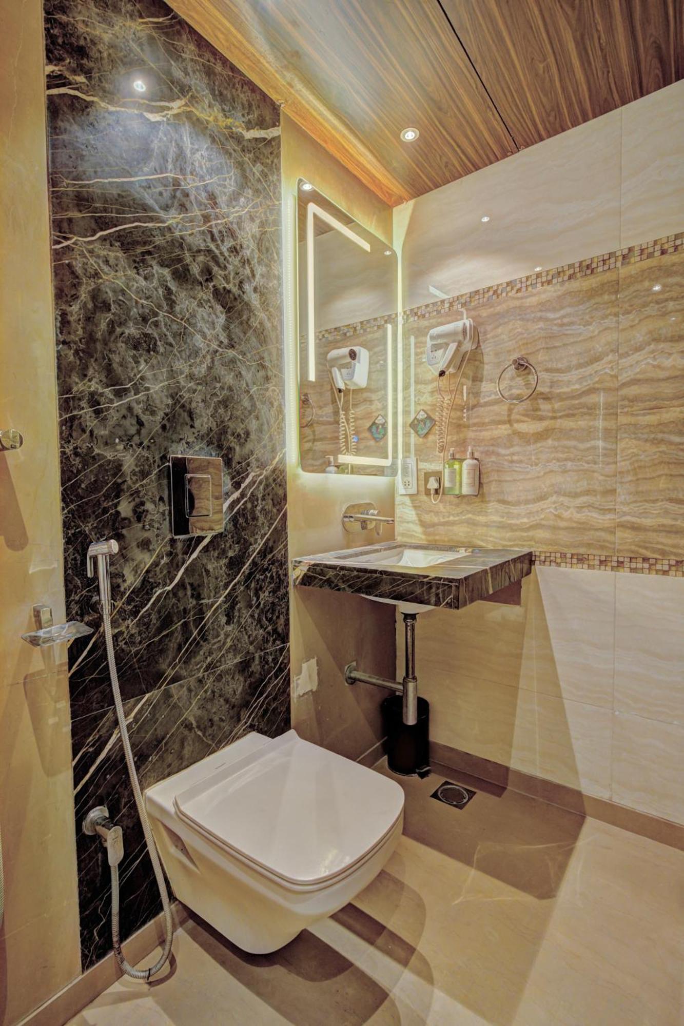 Empire Suites, New Delhi Ngoại thất bức ảnh